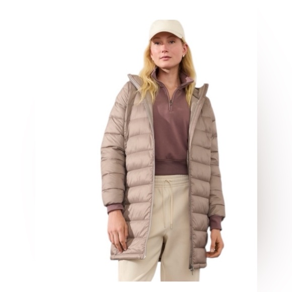 NWT-Athleta Aire Puffer Parka Medium